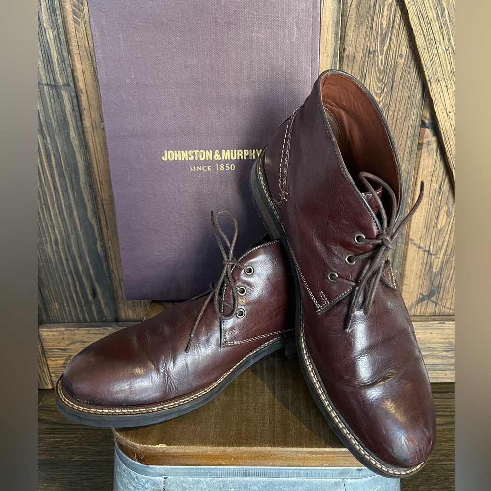 Johnston & Murphy Chukka Boots